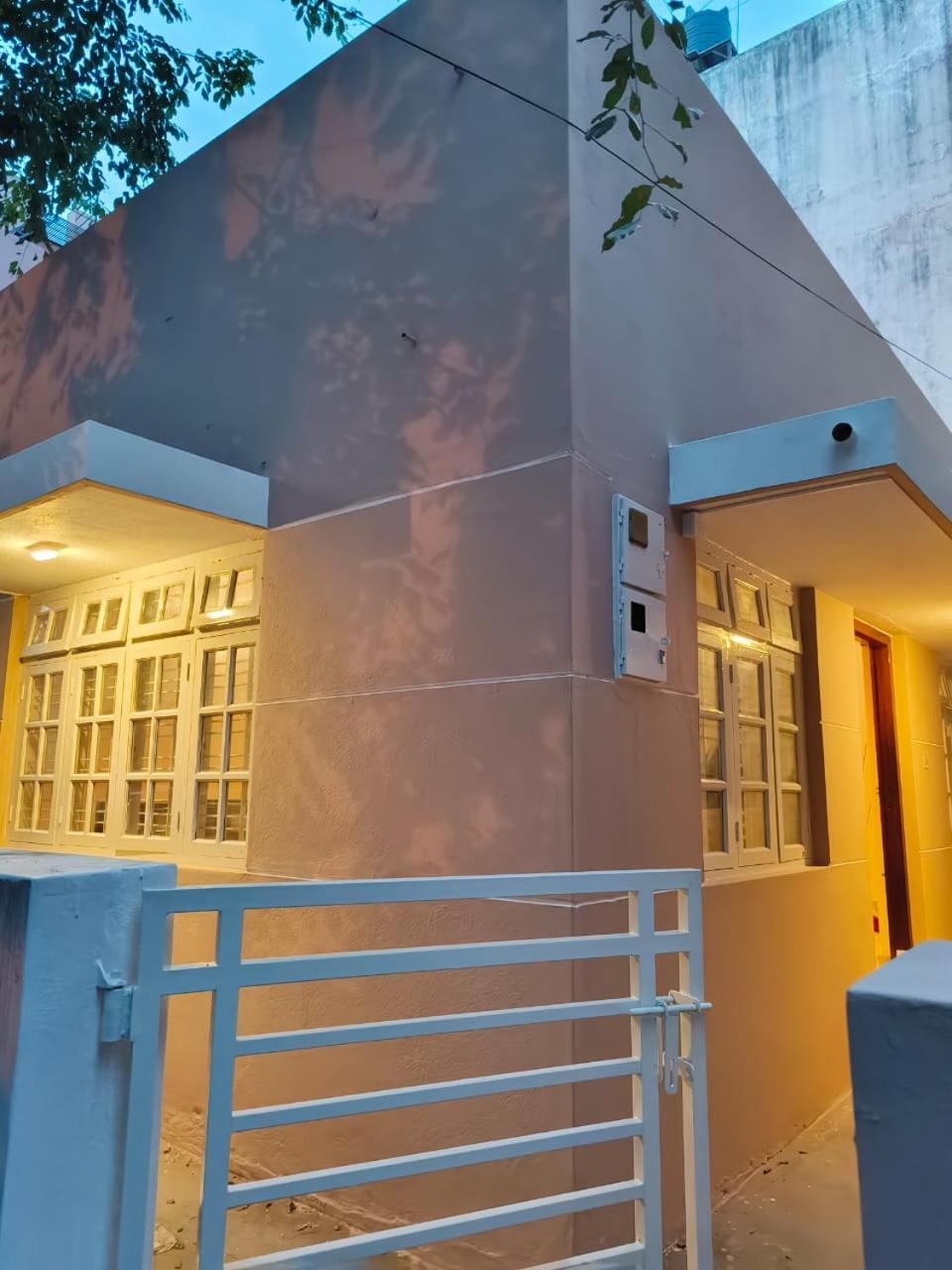 Homestayz Crown Bengaluru Zewnętrze zdjęcie
