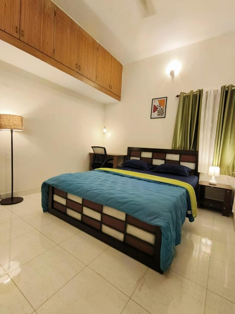 Homestayz Crown Bengaluru Zewnętrze zdjęcie
