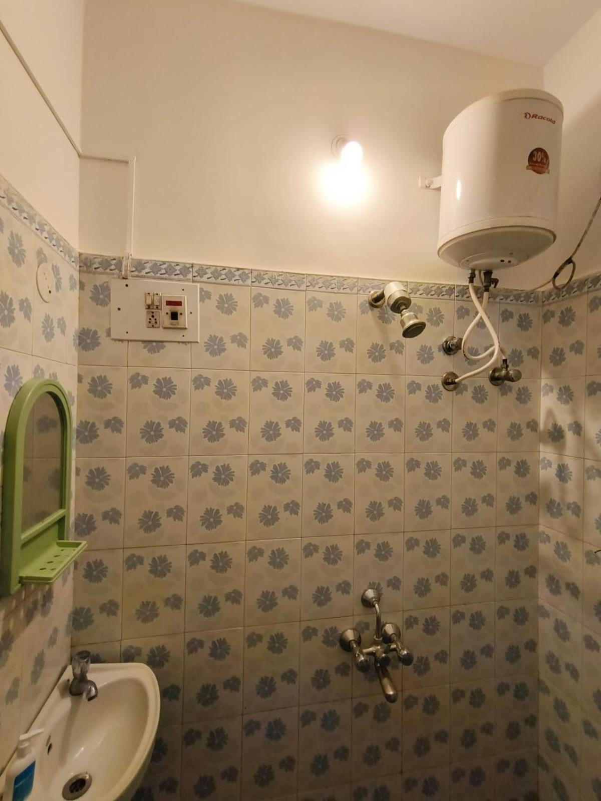 Homestayz Crown Bengaluru Zewnętrze zdjęcie