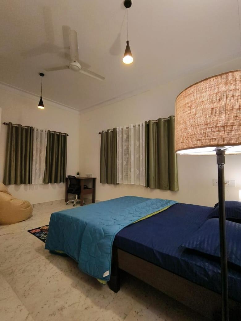 Homestayz Crown Bengaluru Zewnętrze zdjęcie